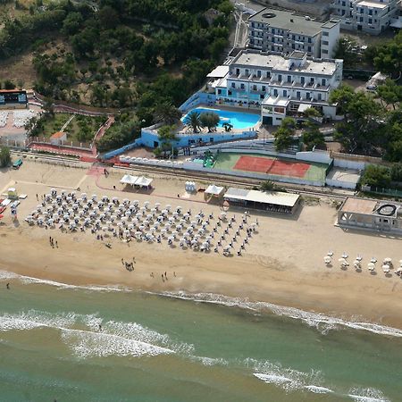 Hotel Baia Santa Barbara Rodi Garganico Εξωτερικό φωτογραφία